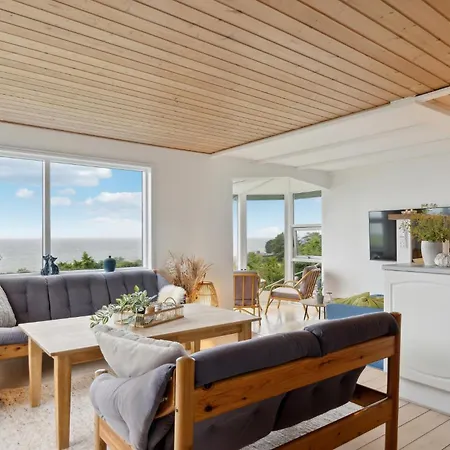 2 Bedroom Cozy In ניבורג