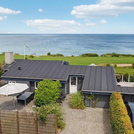 2 Bedroom Cozy In בית נופש